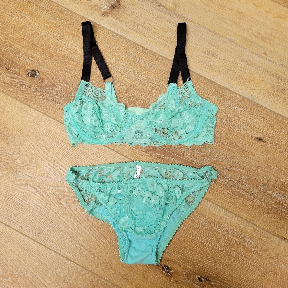 Lonely Lingerie Lace Set in Aqua Small